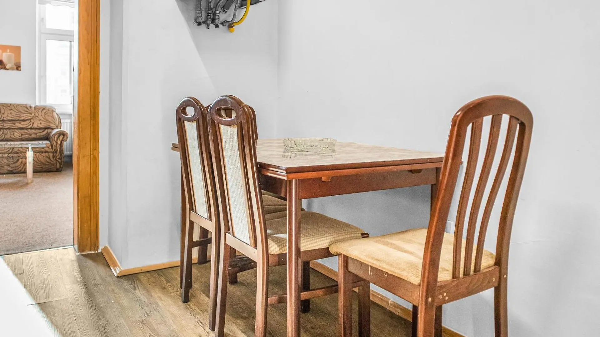 Comfy 2Br Apt Wifi & Tv Next To Millenium Tower Vienna Apartment