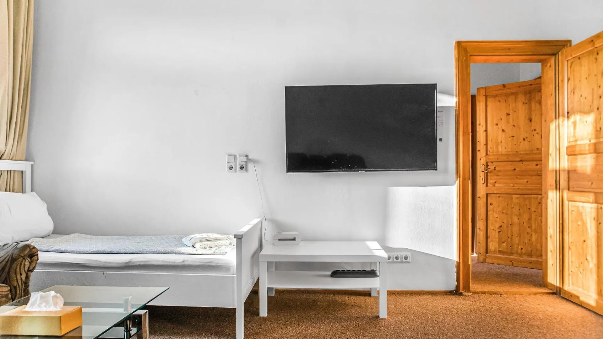 Apartment Comfy 2Br Apt Wifi & Tv Next To Millenium Tower Vienna